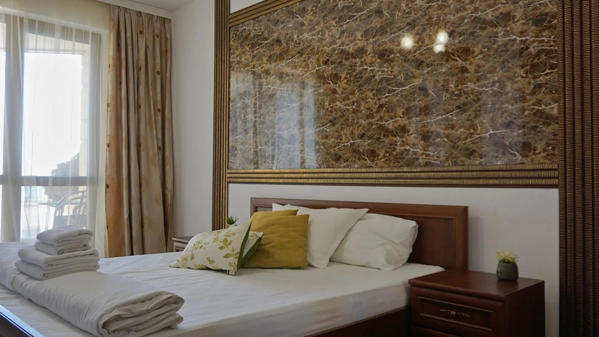 Кабакум Плаза Апартаменти - Cabacum Plaza Apartments Varna